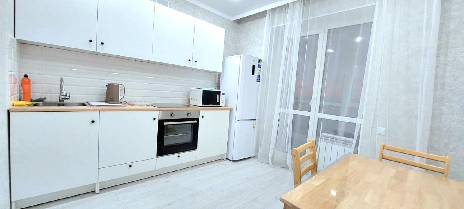 Appartamento Аэропорт 10 Минут Жк Будапешт163 Akmola Esterno foto